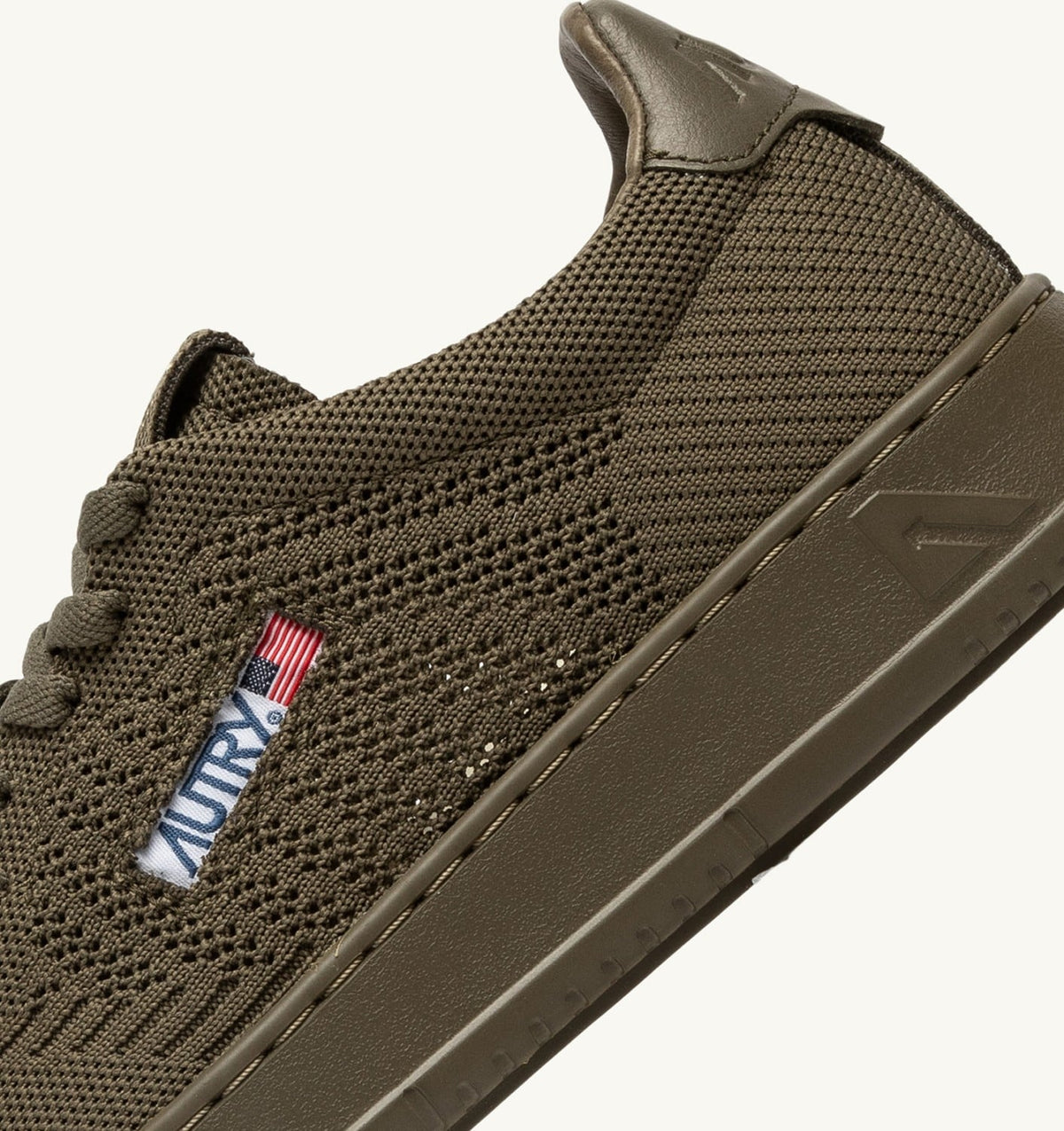 AUTRY Woman MEDALIST EASEKNIT LOW SNEAKERS IN COVERT GREEN KNIT