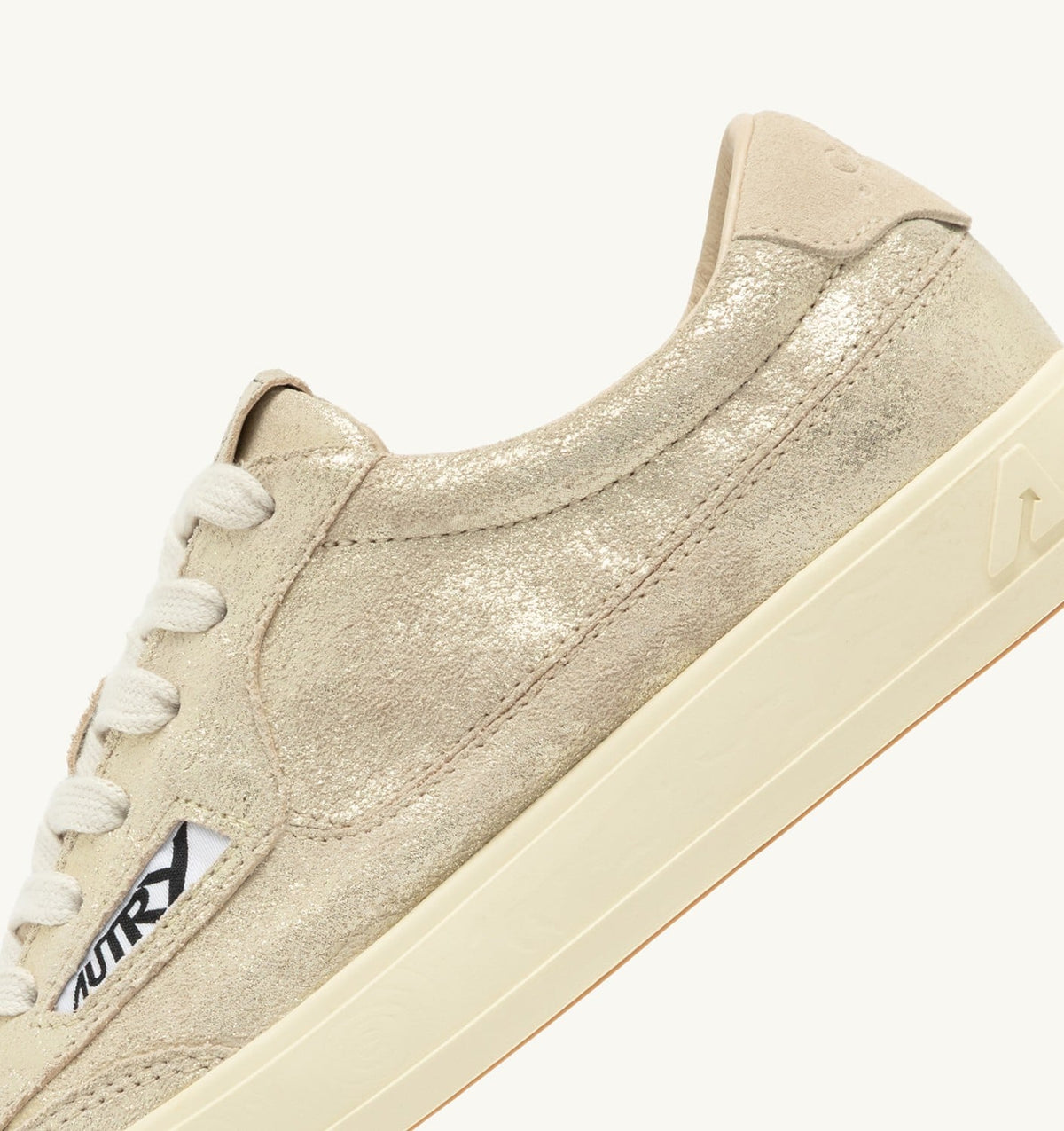 AUTRY Woman WINDSCAPE LOW SNEAKERS IN PLATINUM AND SAND LAMINATED SUEDE