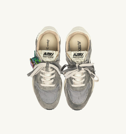 AUTRY Woman REELWIND SUPER VINTAGE SNEAKERS IN WHITE AND BLACK SUEDE AND NYLON