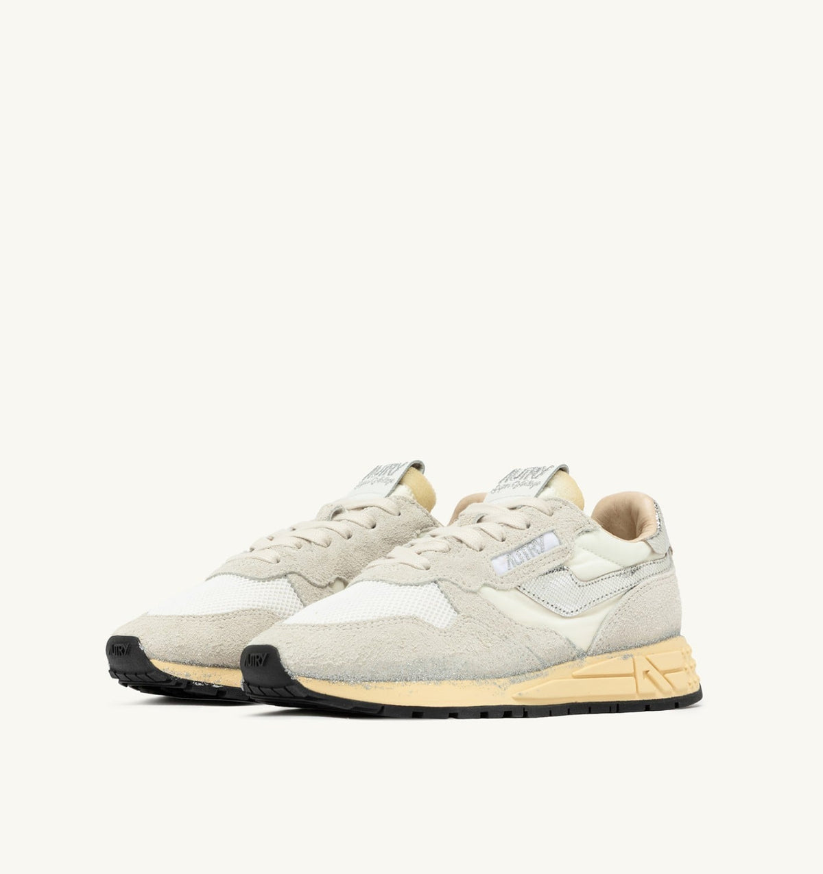 AUTRY Woman REELWIND SUPER VINTAGE SNEAKERS IN WHITE AND SILVER SUEDE AND NYLON