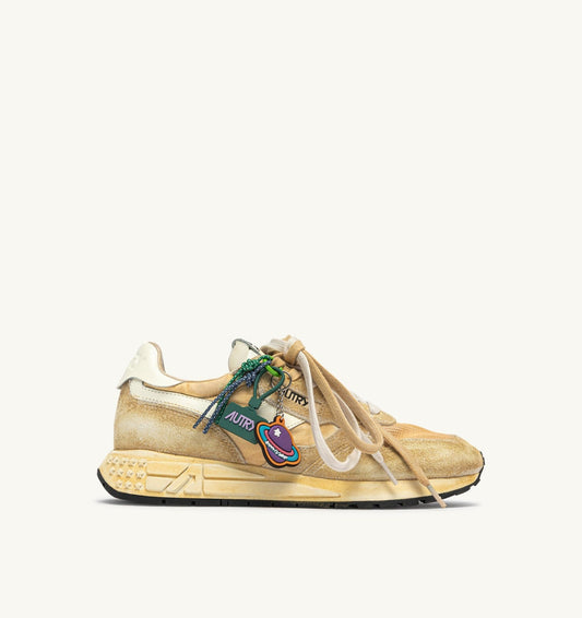 AUTRY Woman REELWIND SUPER VINTAGE SNEAKERS IN YOLK YELLOW AND WHITE SUEDE AND NYLON