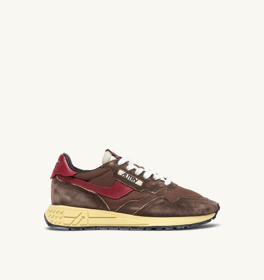 AUTRY Woman REELWIND LOW SNEAKERS IN COFFEE SUGAR AND DEEP CLARET NYLON AND SUEDE