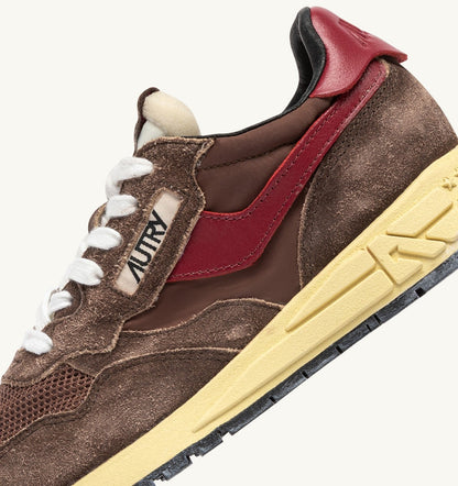 AUTRY Woman REELWIND LOW SNEAKERS IN COFFEE SUGAR AND DEEP CLARET NYLON AND SUEDE