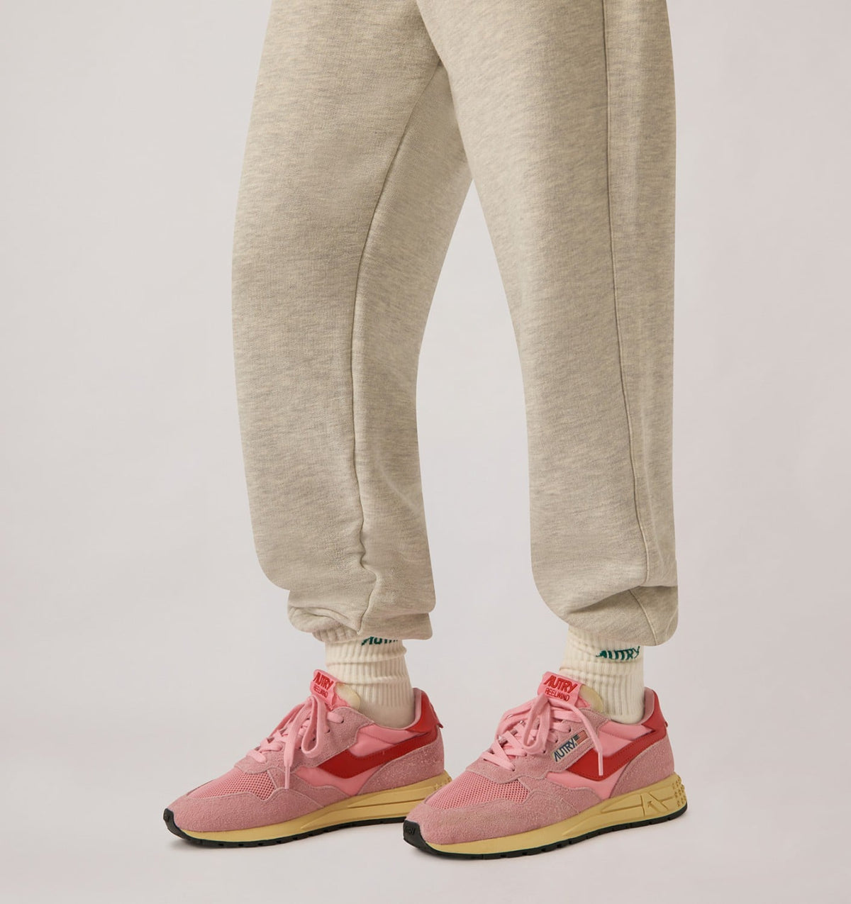 AUTRY Woman REELWIND LOW SNEAKERS IN PINK CHERUB AND FLAME SCARLET NYLON AND SUEDE