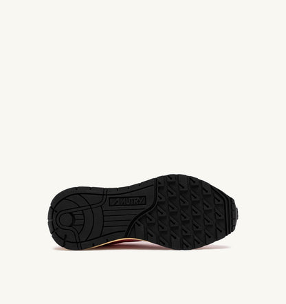 AUTRY Woman REELWIND LOW SNEAKERS IN PINK CHERUB AND FLAME SCARLET NYLON AND SUEDE