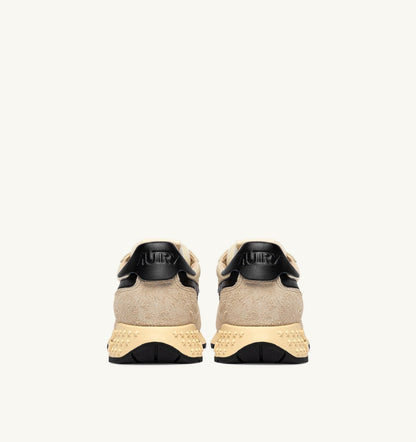 AUTRY Woman REELWIND LOW SNEAKERS IN ECRU AND BLACK NYLON AND SUEDE