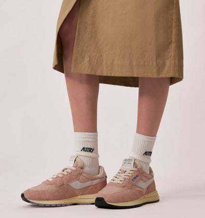 AUTRY Woman REELWIND LOW SNEAKERS IN WHITE AND POWDER PINK NYLON AND SUEDE