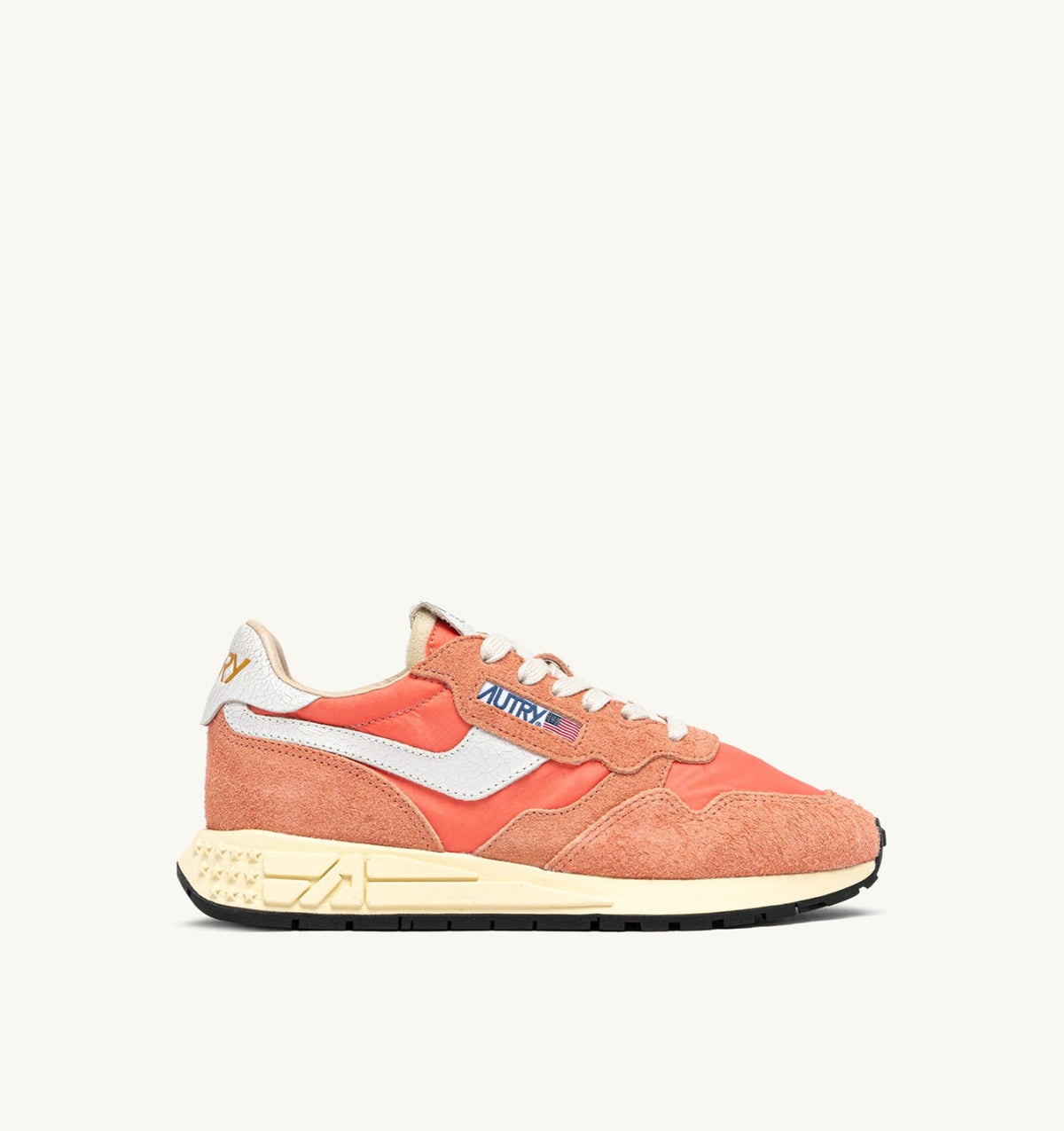 AUTRY Woman REELWIND LOW SNEAKERS IN WHITE AND PEACH PINK NYLON AND SUEDE