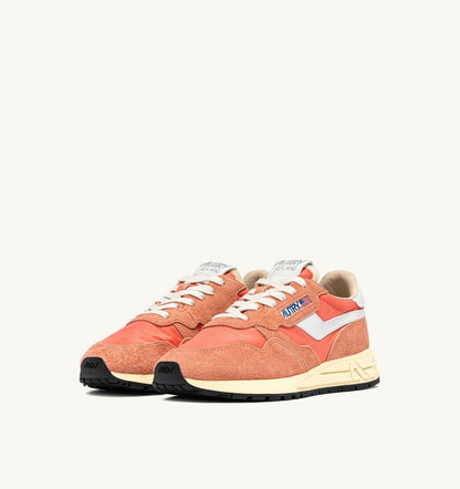AUTRY Woman REELWIND LOW SNEAKERS IN WHITE AND PEACH PINK NYLON AND SUEDE
