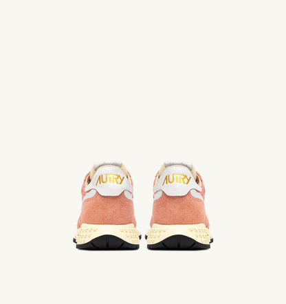 AUTRY Woman REELWIND LOW SNEAKERS IN WHITE AND PEACH PINK NYLON AND SUEDE
