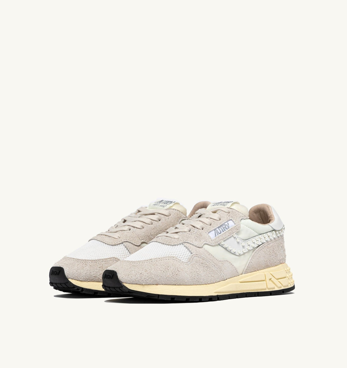 AUTRY Woman REELWIND LOW SNEAKERS IN WHITE NYLON AND SUEDE