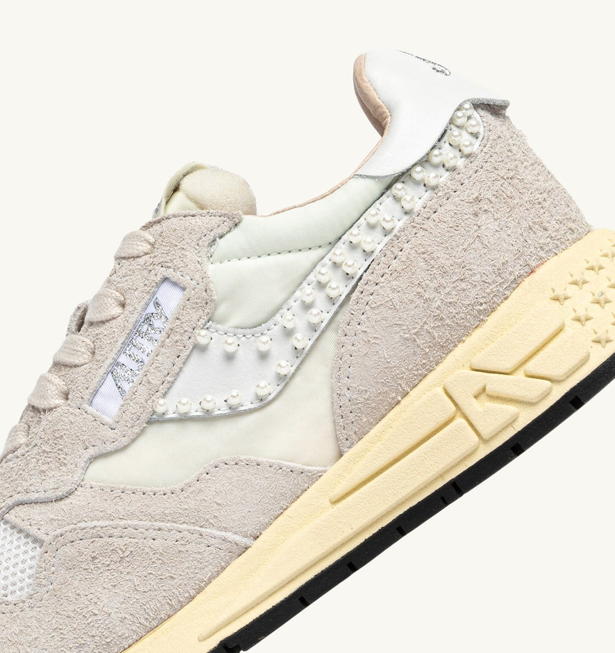 AUTRY Woman REELWIND LOW SNEAKERS IN WHITE NYLON AND SUEDE