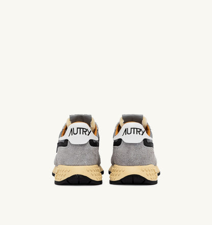 AUTRY Woman REELWIND LOW SNEAKERS IN SAND SUEDE AND REFLECTIVE NYLON