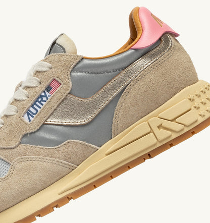 AUTRY Woman REELWIND LOW SNEAKERS IN REFLECTIVE NYLON AND SUEDE COLOR SILVER PLATINUM