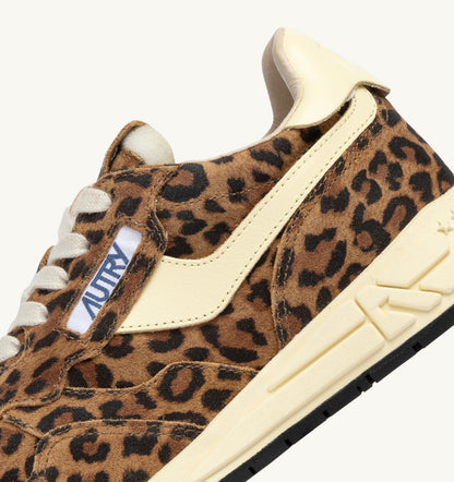 AUTRY Woman REELWIND LOW SNEAKERS IN LEOPARD SUEDE AND RUTABAGA LEATHER