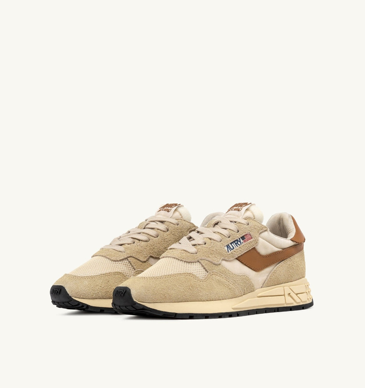 AUTRY Woman REELWIND LOW SNEAKERS IN ECRU AND CATHAY SPICE SUEDE AND NYLON