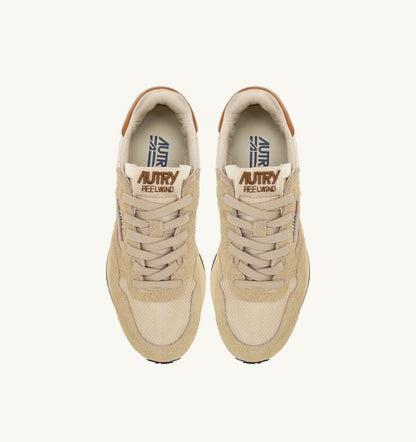 AUTRY Woman REELWIND LOW SNEAKERS IN ECRU AND CATHAY SPICE SUEDE AND NYLON