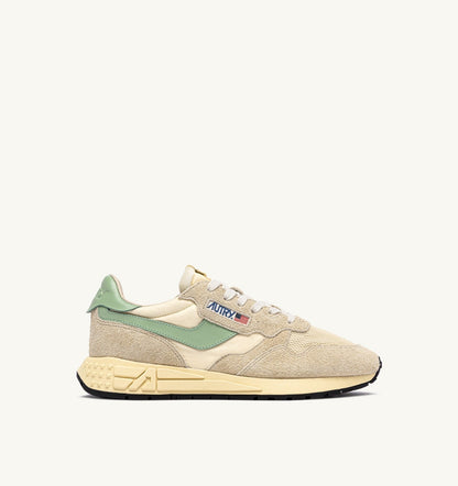 AUTRY Woman REELWIND LOW SNEAKERS IN ECRU AND RESEDA NYLON AND SUEDE