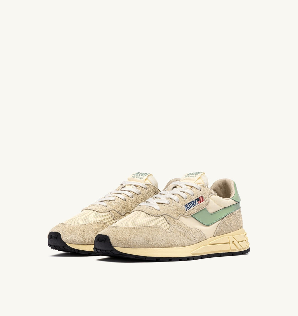 AUTRY Woman REELWIND LOW SNEAKERS IN ECRU AND RESEDA NYLON AND SUEDE