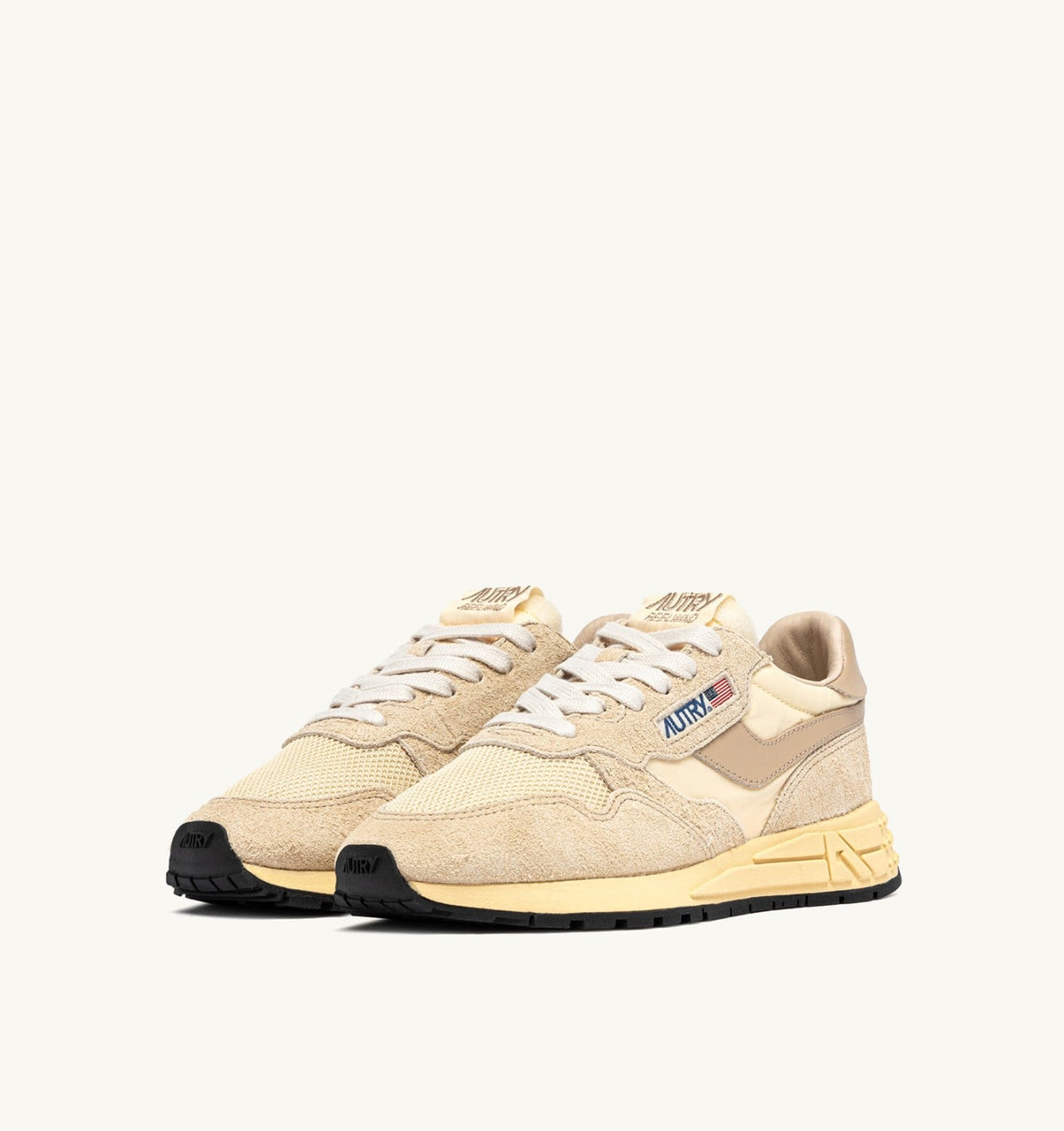 AUTRY Woman REELWIND LOW SNEAKERS IN ECRU AND WHITE PEPPER NYLON AND SUEDE