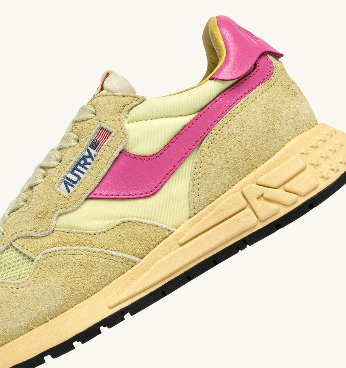 AUTRY Woman REELWIND LOW SNEAKERS IN STRAW AND CHATEAU ROSE NYLON AND SUEDE