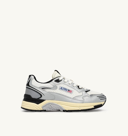 AUTRY Woman HYPERWAY SNEAKERS IN WHITE SILVER AND BLACK SYNTHETIC LEATHER AND MESH