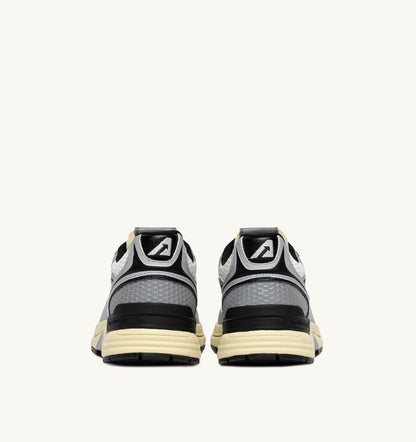 AUTRY Woman HYPERWAY SNEAKERS IN WHITE SILVER AND BLACK SYNTHETIC LEATHER AND MESH