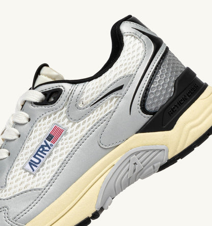 AUTRY Woman HYPERWAY SNEAKERS IN WHITE SILVER AND BLACK SYNTHETIC LEATHER AND MESH