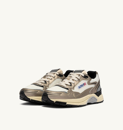 AUTRY Woman HYPERWAY SNEAKERS IN WHISPER WHITE, PLATINUM AND BLACK SYNTHETIC LEATHER AND MESH