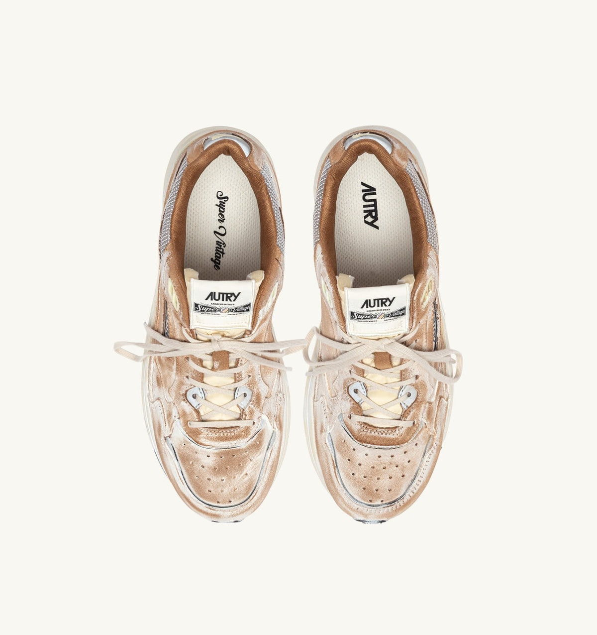 AUTRY Woman HYPERWAY SUPER VINTAGE SNEAKERS IN MILKSHAKE AND SILVER SUEDE