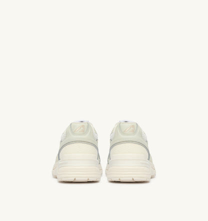 AUTRY Woman HYPERWAY SNEAKERS IN WHISPER WHITE NAPA LEATHER AND MESH
