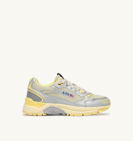AUTRY Woman HYPERWAY SNEAKERS IN SILVER ASPARAGUS AND LEMON MERINGUE SYNTHETIC LEATHER AND MESH