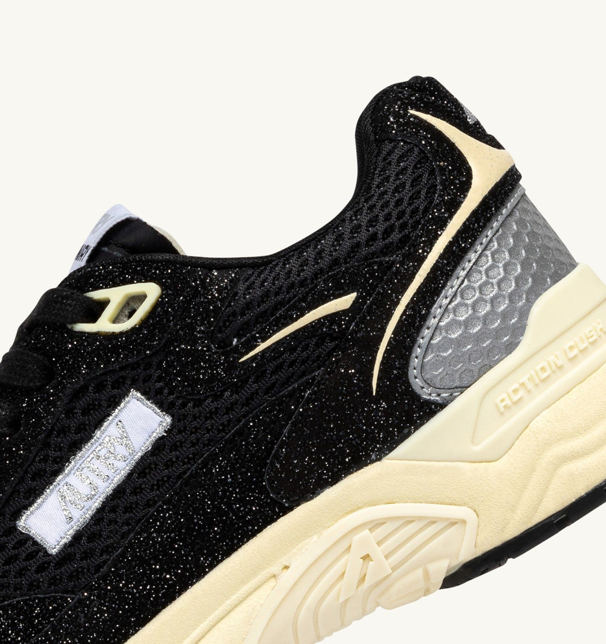 AUTRY Woman HYPERWAY SNEAKERS IN GLITTER BLACK MESH AND LEATHER