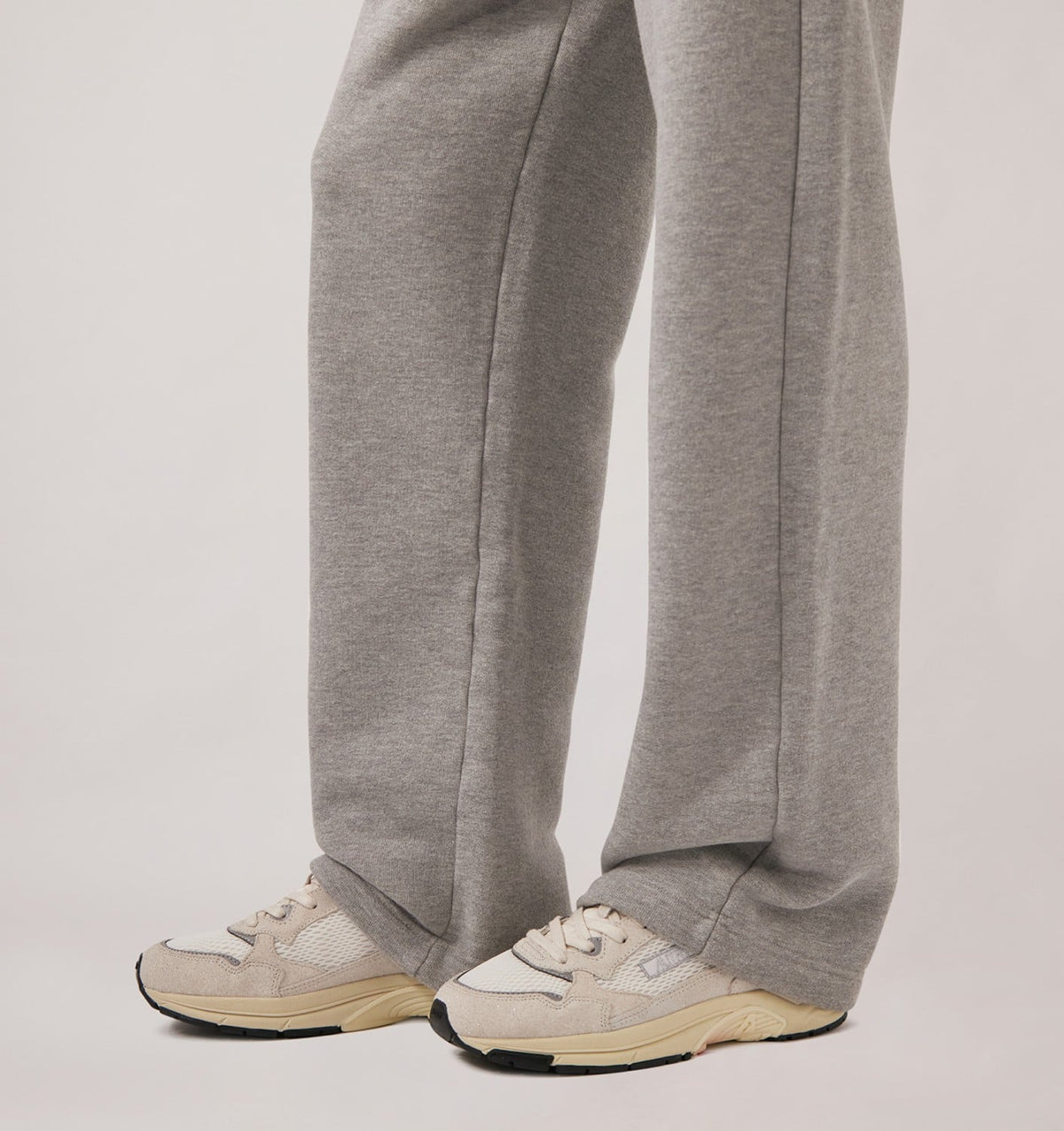 AUTRY Woman HYPERWAY SNEAKERS IN WHITE MESH AND GLITTER GRAY LEATHER