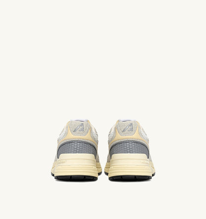 AUTRY Woman HYPERWAY SNEAKERS IN WHITE MESH AND GLITTER GRAY LEATHER