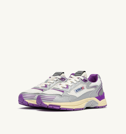 AUTRY Woman HYPERWAY SNEAKERS IN WHITE SILVER AND DEWBERRY SYNTHETIC LEATHER AND MESH