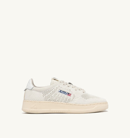 AUTRY Woman MEDALIST EASEKNIT LOW SNEAKERS IN IVORY WHITE KNIT