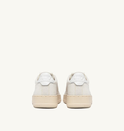 AUTRY Woman MEDALIST EASEKNIT LOW SNEAKERS IN IVORY WHITE KNIT