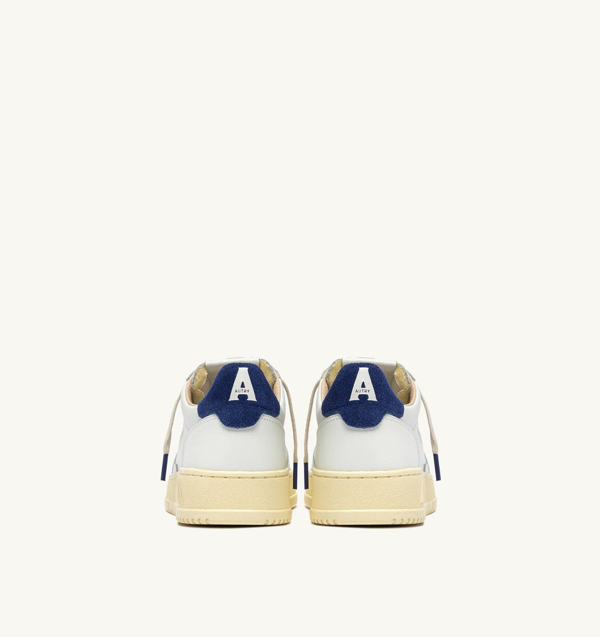 AUTRY Man MEDALIST LOW SNEAKERS IN WHITE LEATHER AND BLUE DEPTHS SUEDE