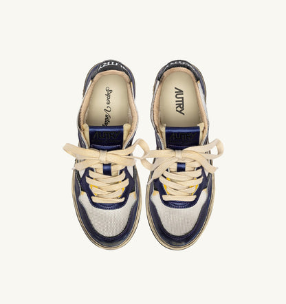 AUTRY Man MEDALIST LOW SUPER VINTAGE SNEAKERS IN WHITE AND TANZANITE LEATHER AND DRAGON MESH