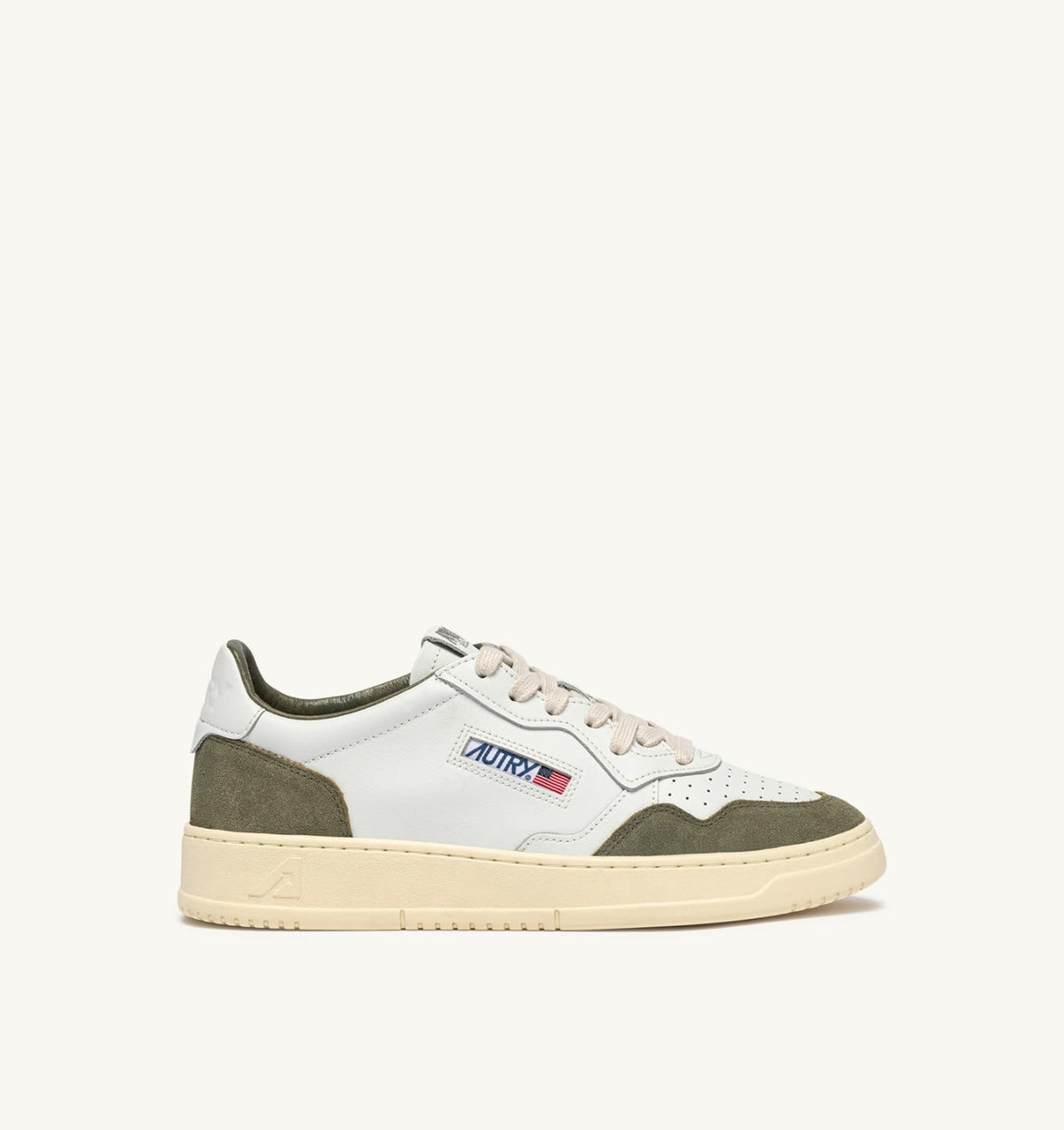 AUTRY Man MEDALIST LOW SNEAKERS IN WHITE LEATHER AND SMOKED GREEN SUEDE