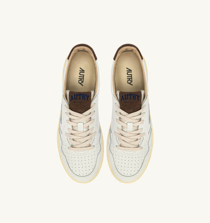 AUTRY Man MEDALIST LOW SNEAKERS IN WHITE LEATHER AND CHOCOLATE CHIP SUEDE