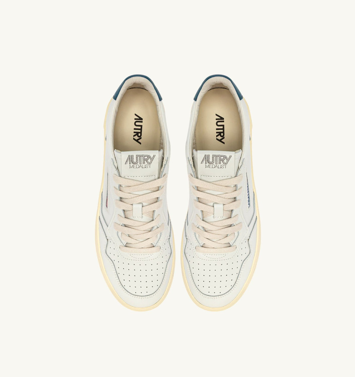 AUTRY Man MEDALIST LOW SNEAKERS IN WHITE AND MALLARD BLUE LEATHER