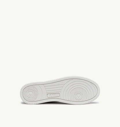 AUTRY Man MEDALIST LOW SNEAKERS IN WHITE LEATHER AND SUEDE