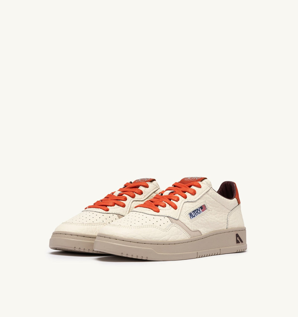 AUTRY Man MEDALIST LOW SNEAKERS IN SAND AND PUMPKIN LEATHER