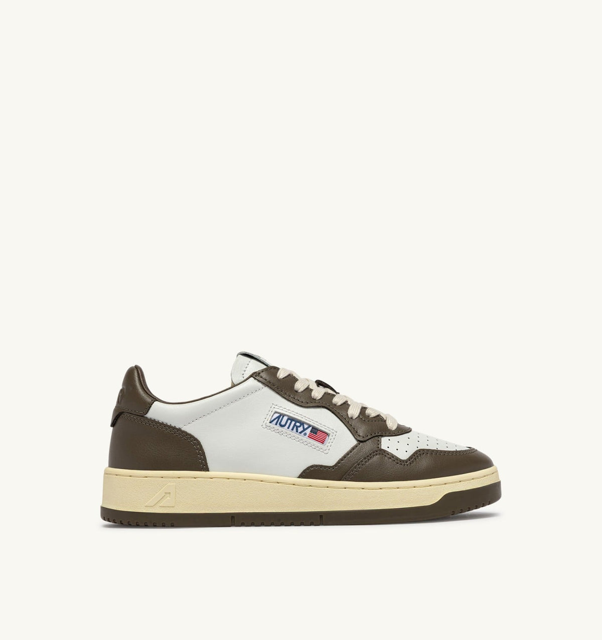 AUTRY Man MEDALIST LOW BICOLOR SNEAKERS IN WHITE AND CHOCOLATE LEATHER