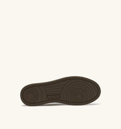 AUTRY Man MEDALIST LOW BICOLOR SNEAKERS IN WHITE AND CHOCOLATE LEATHER
