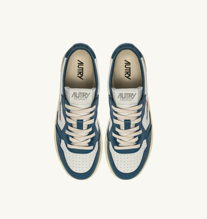 AUTRY Man MEDALIST LOW BICOLOR SNEAKERS IN WHITE AND MALLARD BLUE LEATHER