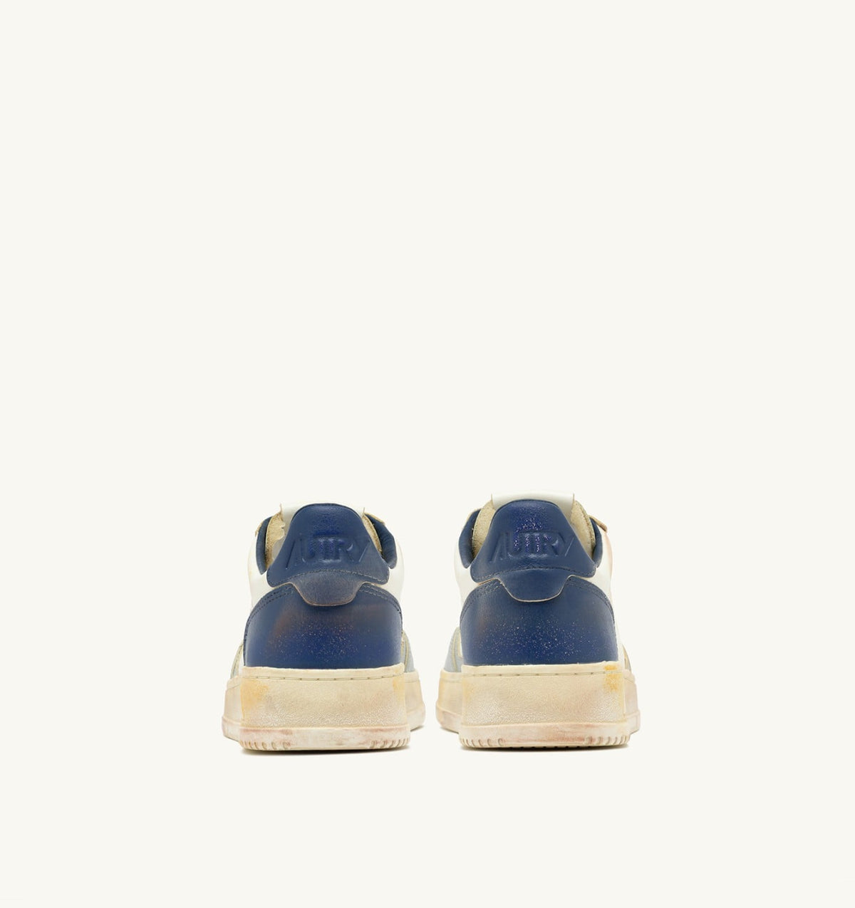 AUTRY Man MEDALIST LOW SUPER VINTAGE SNEAKERS IN LIMESTONE WHITE AND BLUE LEATHER