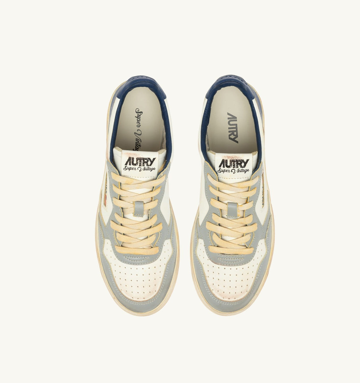 AUTRY Man MEDALIST LOW SUPER VINTAGE SNEAKERS IN LIMESTONE WHITE AND BLUE LEATHER